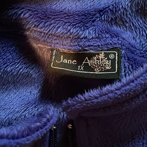 Jane Ashley 1X Indigo blue cozy zip-front jacket Soft & cozy, 27” long, 24.5 pit - Picture 3 of 14